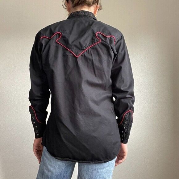 Vintage Wrangler Black Red Western Rodeo Cowgirl Pearl Snap Button Down Sz S - Picture 6 of 9